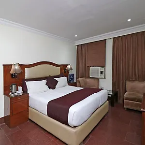 Hotel Oyo 11647 Metro **